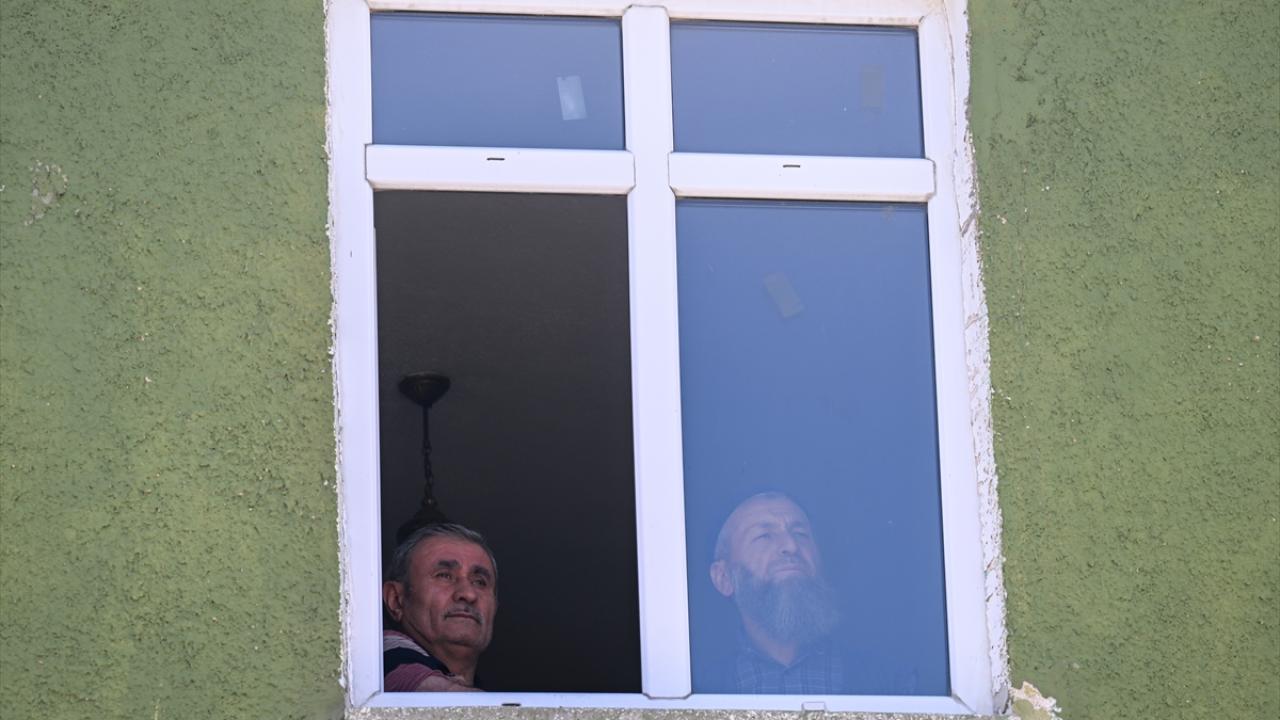 Bakan Yerlikaya: Ekiplerimiz bölgede