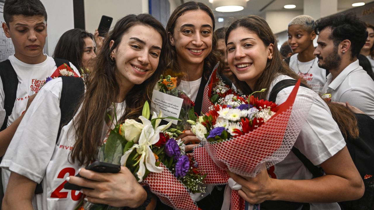 Simge Akgöz: "Senelerdir beklediğimiz altın madalya geldi"