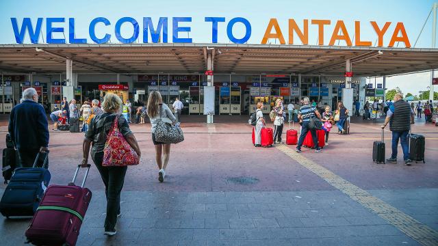 Antalya Havalimanı'nda 2026 Yılı İlk Çeyreğinde 3 Milyon 138 Bin Yolcu Hizmet Aldı