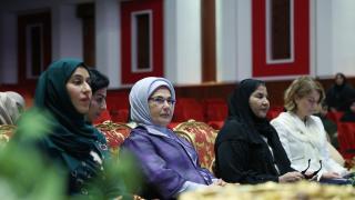 Emine Erdoğan, BAE'de Kadınlar Genel Birliği'ni ziyaret etti