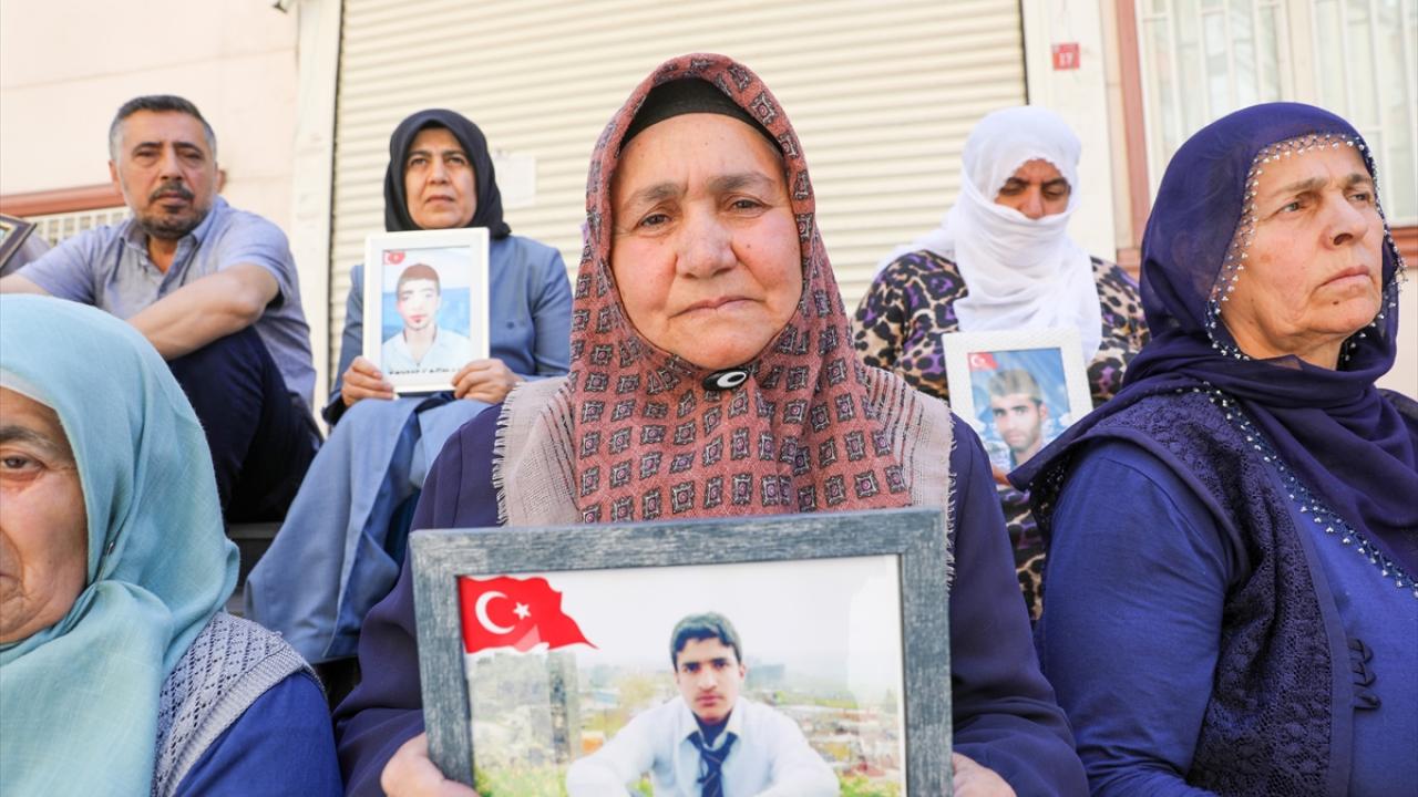 "Oğlumun peşini bırakmıyorum"