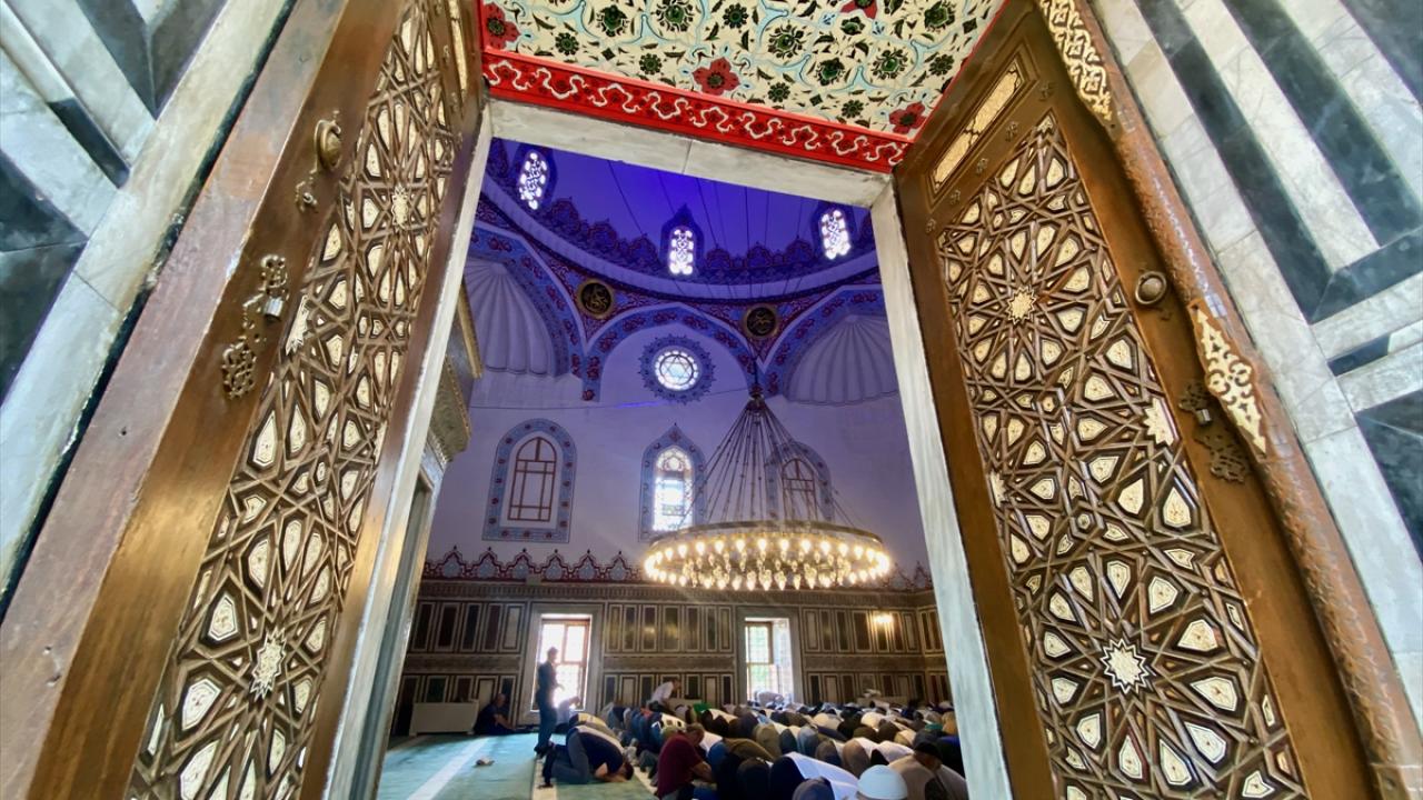 Tüm bölümleri aktif olarak kullanılıyor