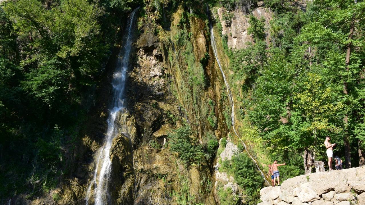 "Gölete girerek serinleme imkanı bulduk"