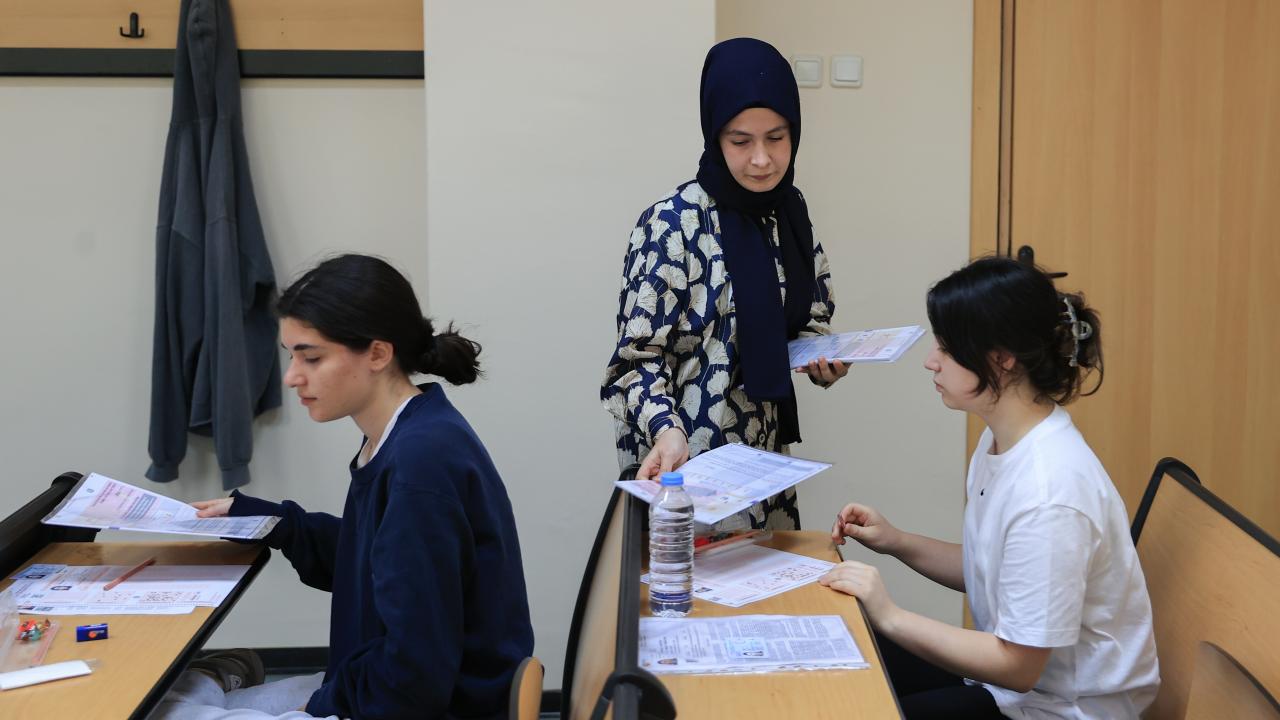 7 - Temel bilimleri seçip iktisadi idari bilimlerde çift ana dal yapma imkanı var mı?