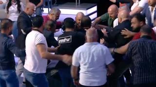 Lübnan'da televizyon konukları, canlı yayında yumruklarla kavga etti