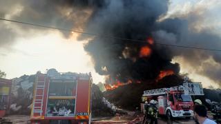 Kocaeli'de fabrika yangını