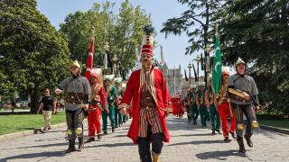 Mehteran Birliği, Dolmabahçe Sarayı'nda gösteri düzenledi