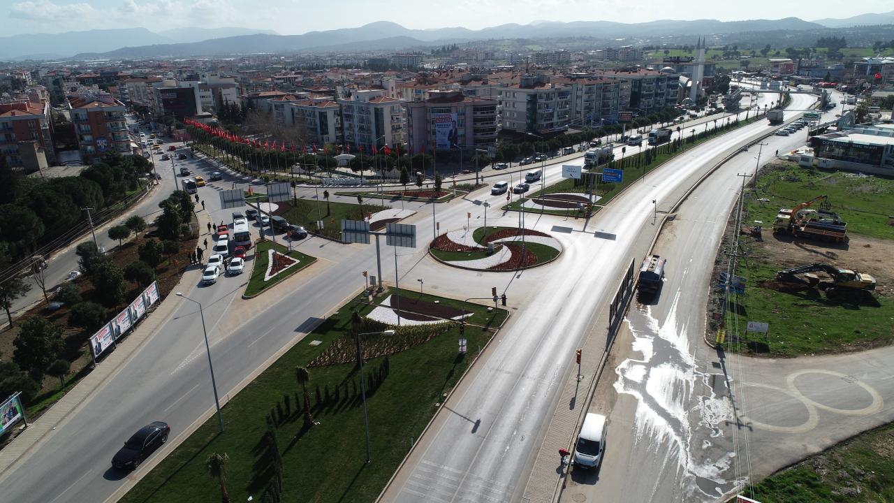 İşte 26 Temmuz`da sıcaklığın 40 derecenin üzerine çıktığı iller: 