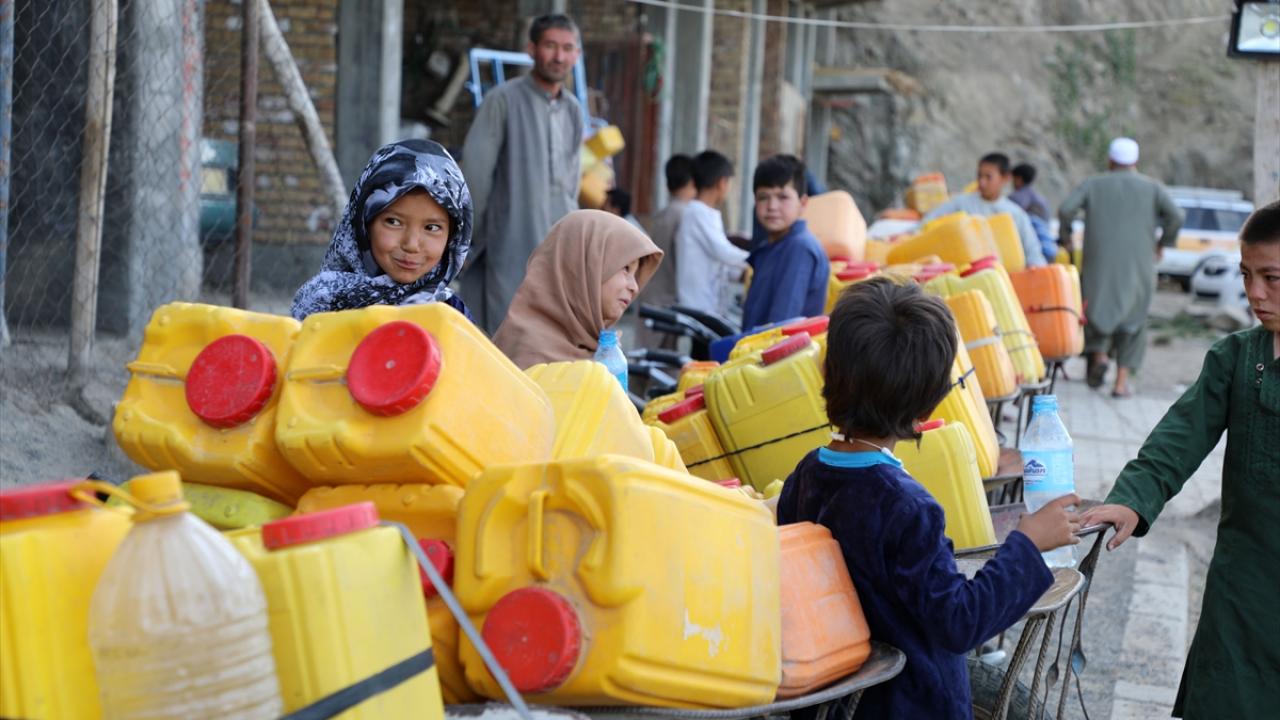 "Su satın alacak param yok"