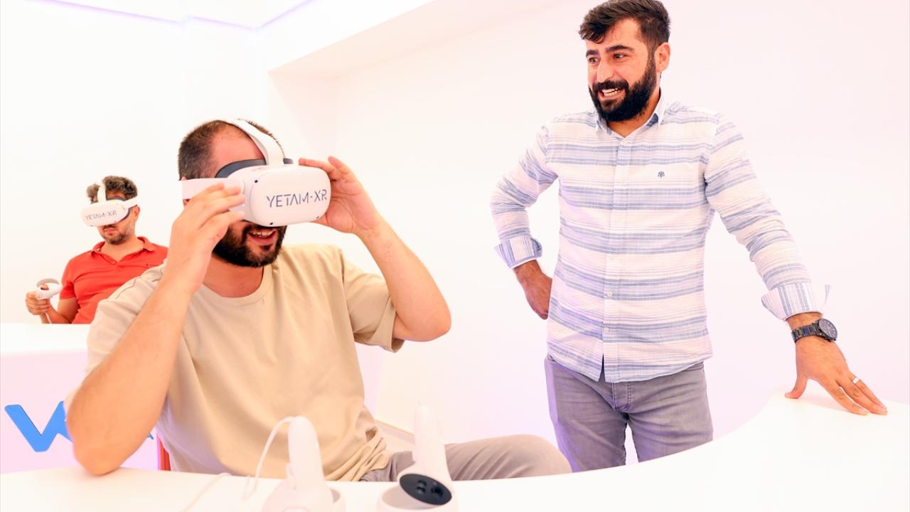 "Uygulama geliştiricilerin aranan elemanlar olacağını şimdiden görüyoruz"