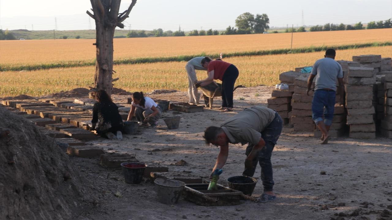 "Kültür mirasımızı yaşatmaya gayret ediyoruz."