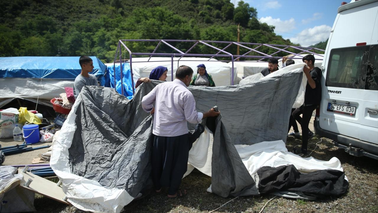 Orta ve Doğu Karadeniz'de, üretici ve mevsimlik tarım işçileri fındık hasadını bekliyor