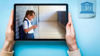 UNESCO'dan çağrı: Okullarda akıllı telefon yasaklanmalı