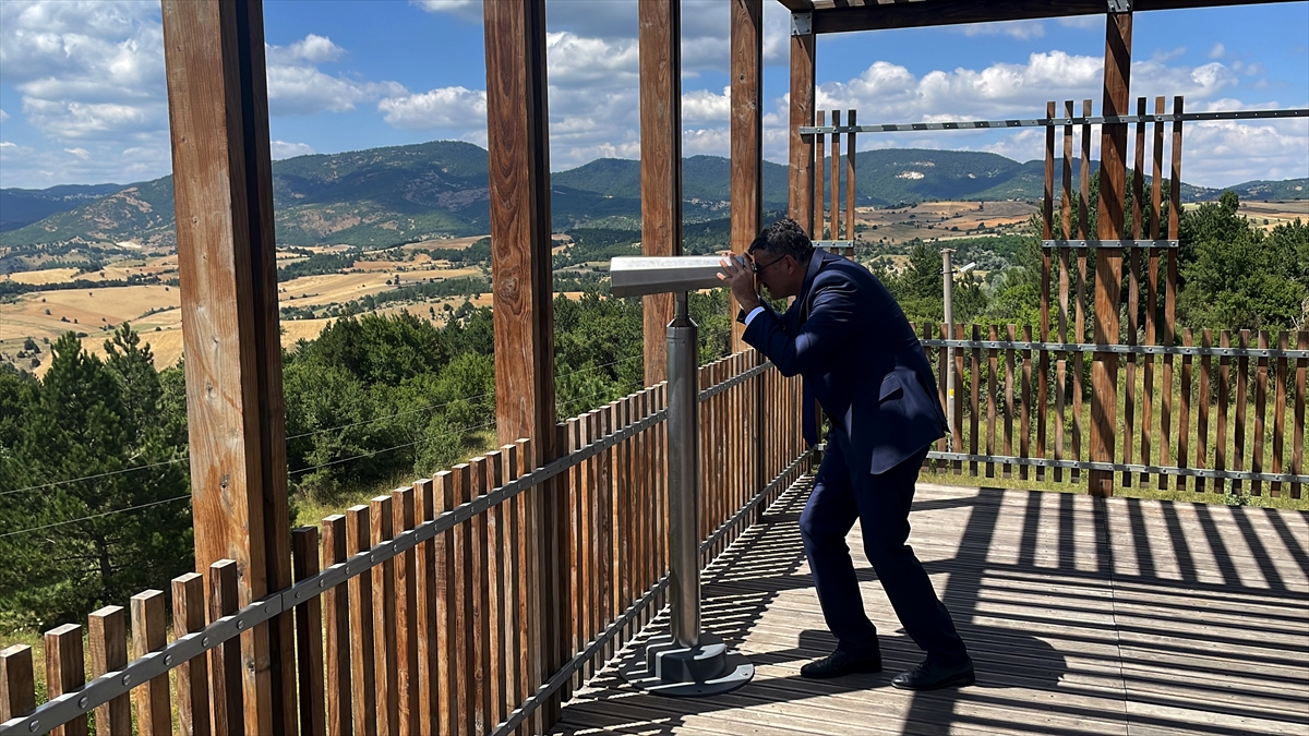 11 yıl savaş meydanlarında çarpıştıktan sonra Dumlupınar`da oğlunun kollarında şehit oldu