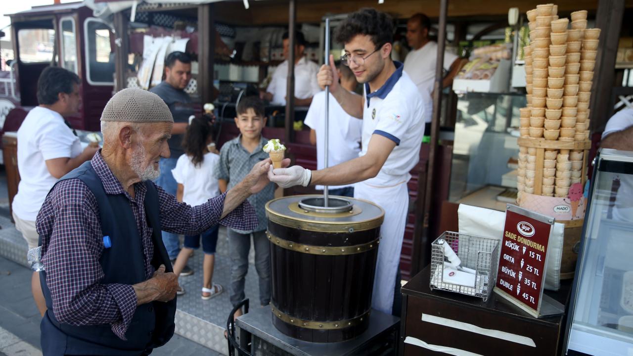 Şanlıurfa 43,3 derece