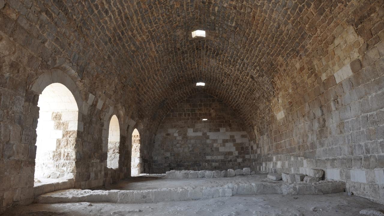 "Eski dokuların korunarak yeni işlevle kullanılması açısından önemli bir yer"