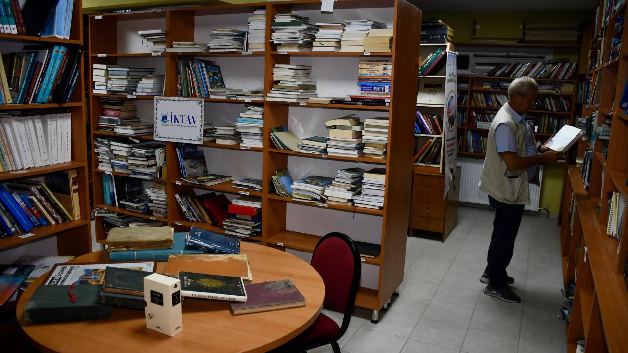 "Kütüphanenin kültürümüz adına önemli bir kazanım olduğunu düşünüyorum"