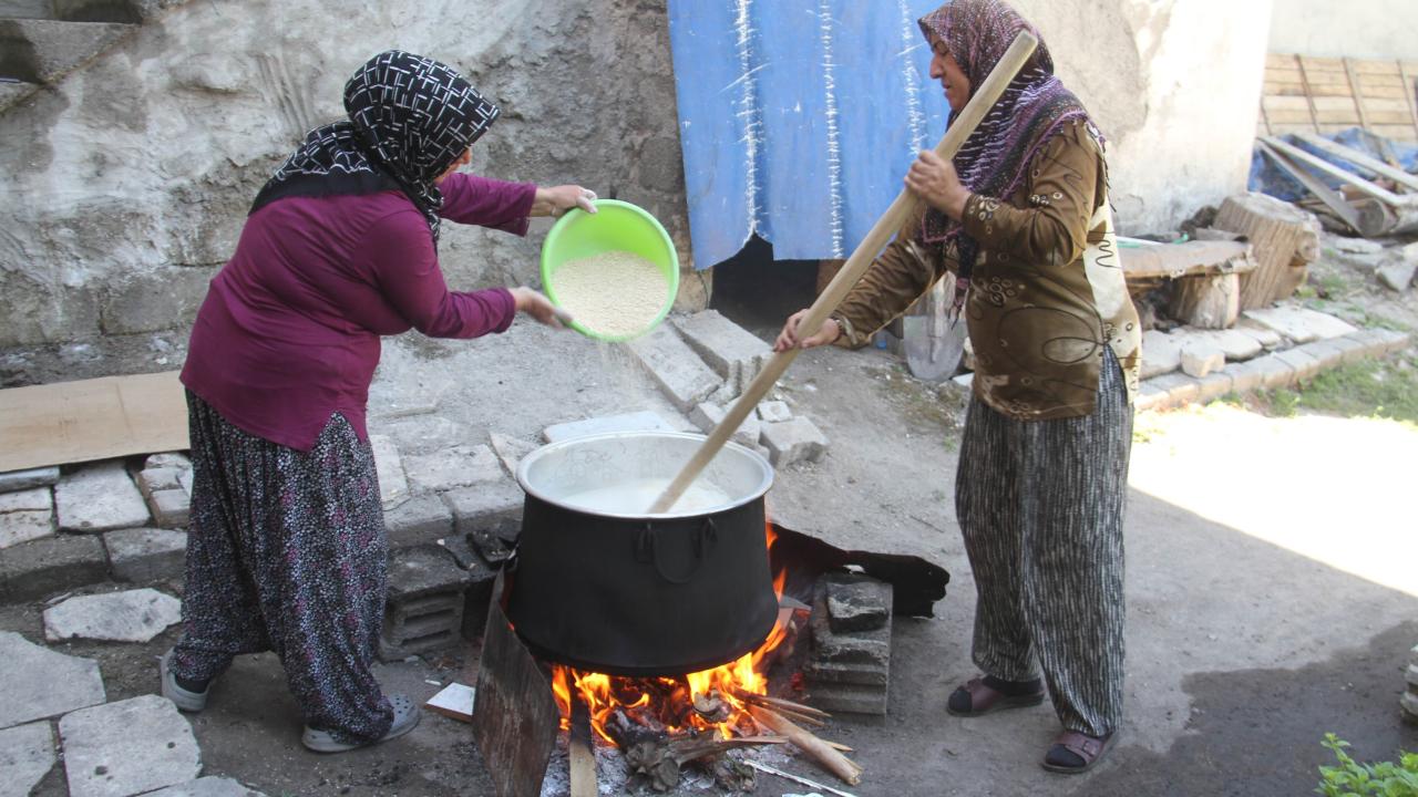“Beyşehir’den adreslerine kolileyip paketler halinde gönderilebilmektedir”