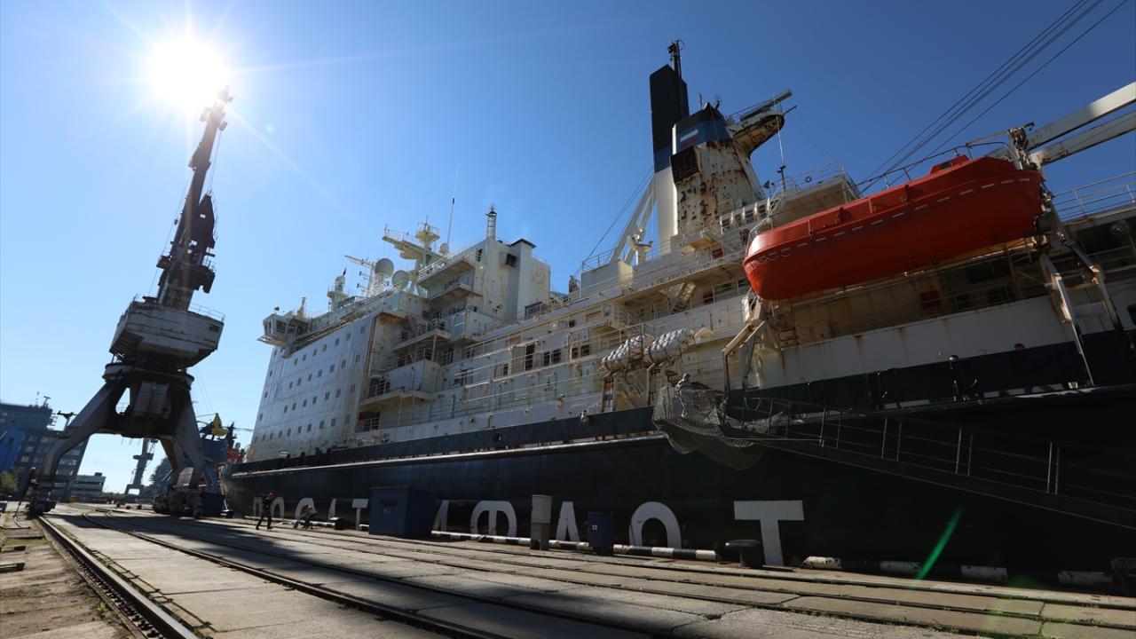 Arktika nükleer buzkıranı 7 yıl yakıt almadan çalışabiliyor