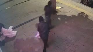 Başakşehir'deki kuyumcu soygunu kameraya yansıdı