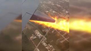 ABD-Meksika uçağının motoru alev aldı