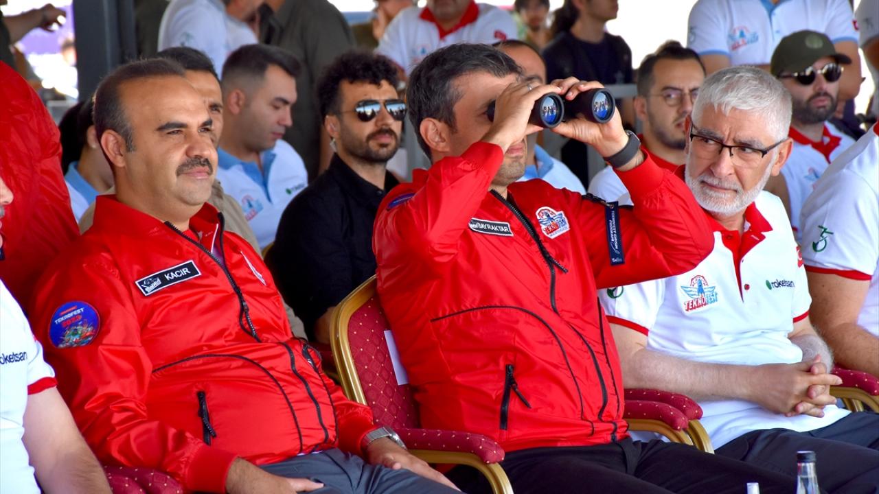 "Gökyüzüne Türk`ün imzasını atmaya devam edeceğiz"