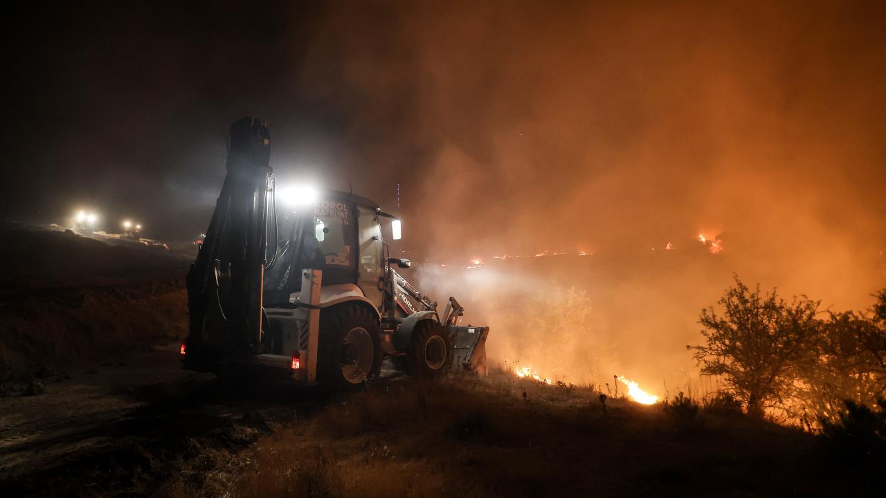 Çanakkale Boğazı gemi trafiğine açıldı