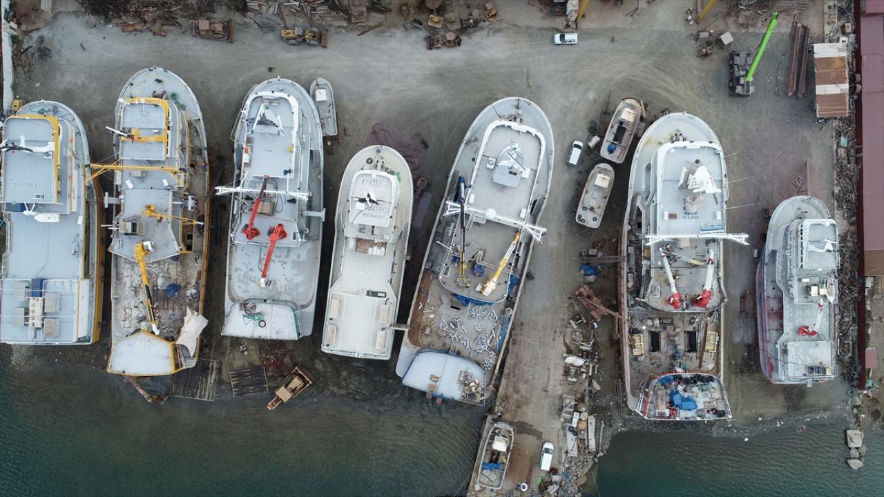 Giresun, Ordu ve Trabzon'da balıkçılar, yeni av sezonu için gün sayıyor