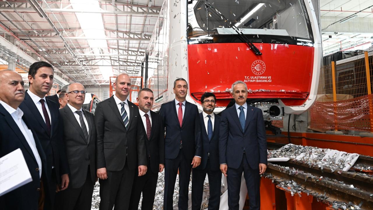 "TÜRASAŞ`ı Orta Doğu`nun en büyük raylı sistem araç üreticisi haline getirdik"