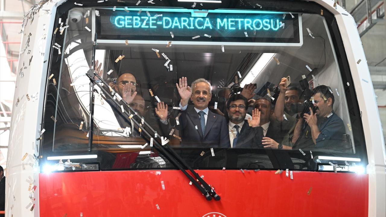 "TEKNOFEST ile adeta bir teknoloji bayramı yaşanıyor"