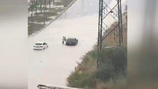 Ankara’da sağanak: Yollar göle döndü