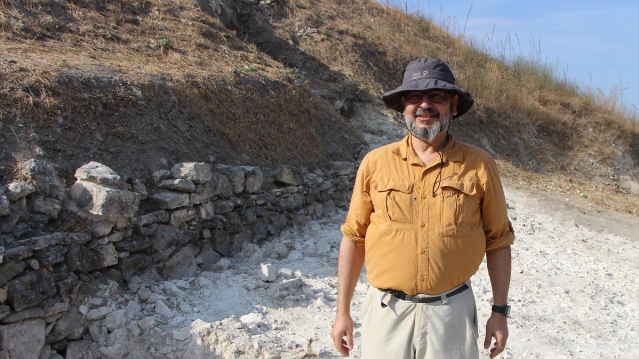 "Mutfakta yaptığımız araştırma bize Lidyalıların köpek tükettiklerini gösterdi"