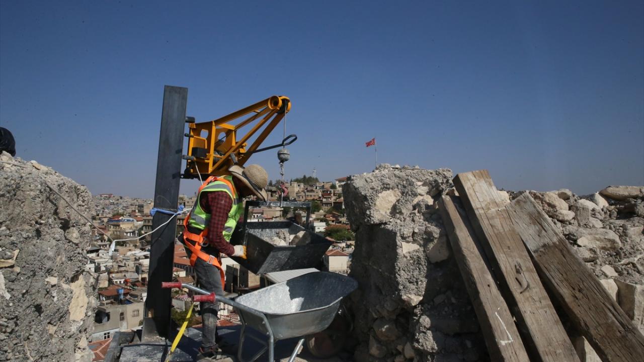 "İnşallah kaleyi eski haline dönüştüreceğiz"