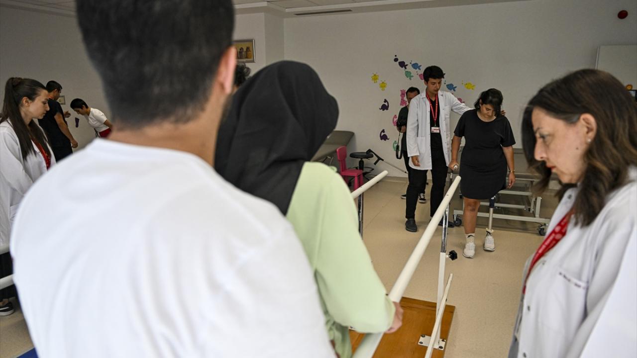 "Amacımız hastalarımızın bağımsız olarak hayatlarını sürdürebilmeleri"