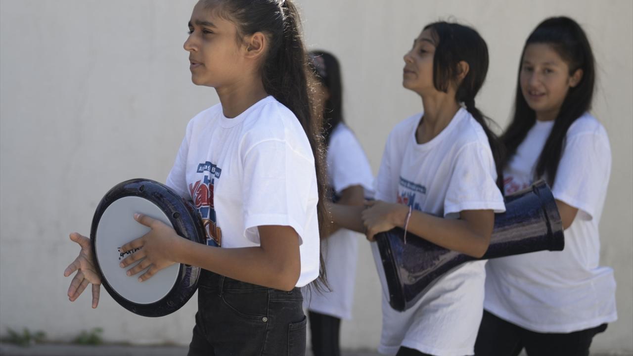 "Eğitimlerle çocuklar sokaklardan uzak durdu"