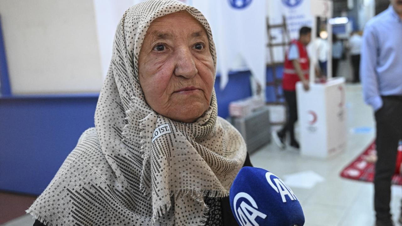 "Birinin boğazına cisim kaçsa silkeleyerek çıkarırım"