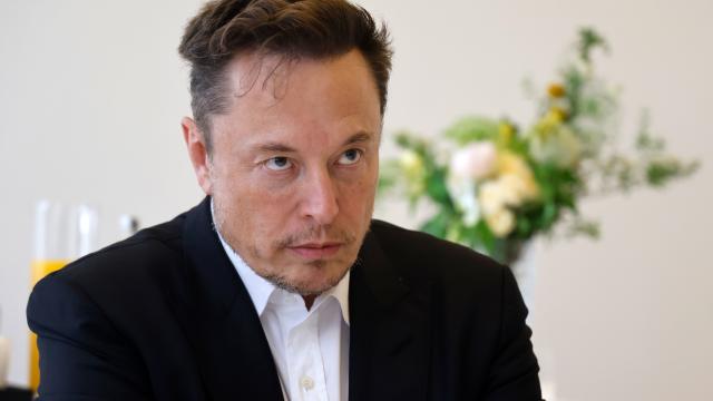 Elon Musk, Yapay Zeka Risklerine Dikkat Çekerek 'Terminatör Durumu' Uyarısı Yaptı