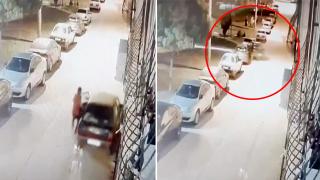 El frenini çekmeyi unuttuğu otomobil kabusu yaşattı