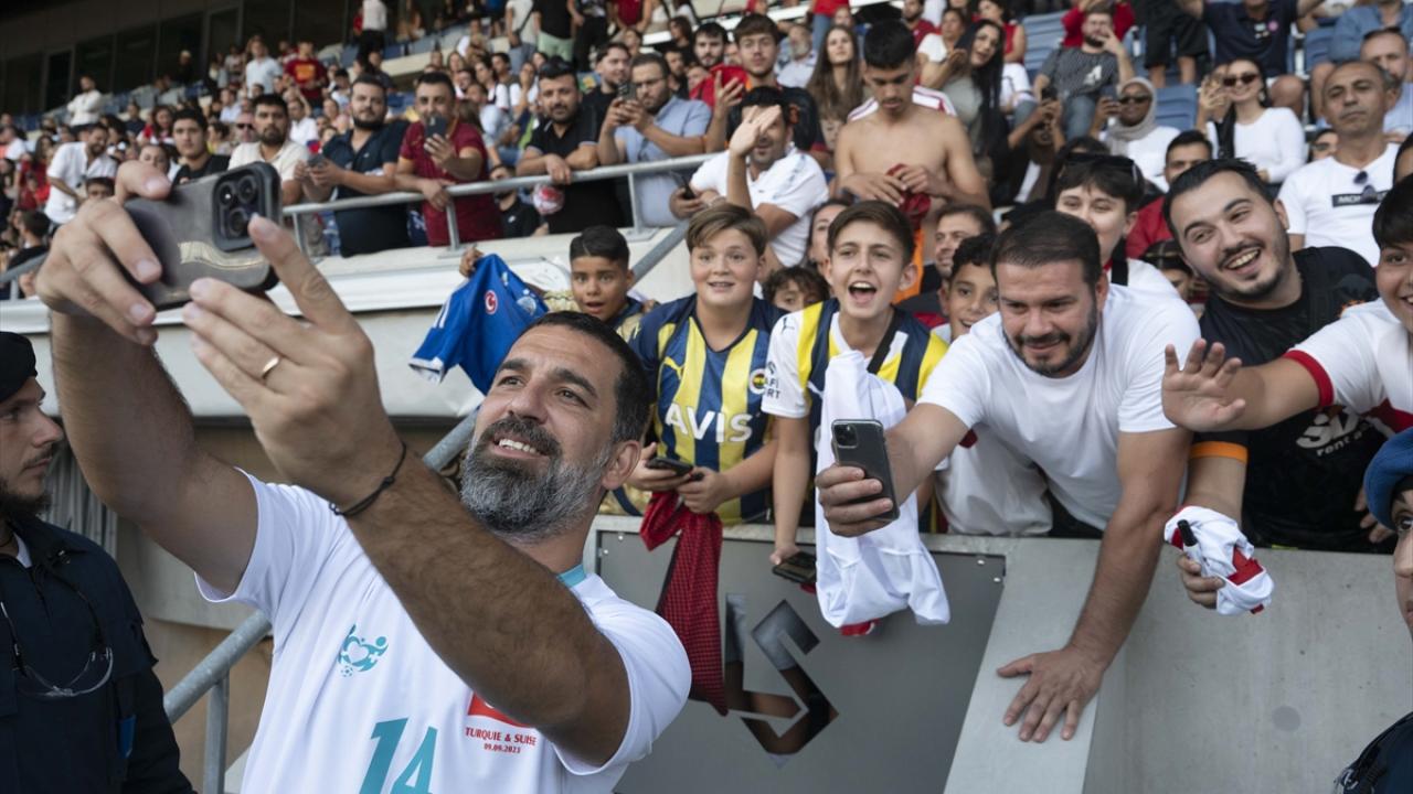 Arda Turan: Deprem bölgesine desteğimiz sonuna kadar devam edecek