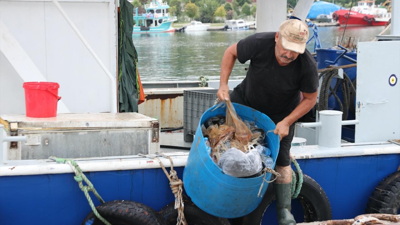 "Örnek olursam kimse denize çöp atmaz"