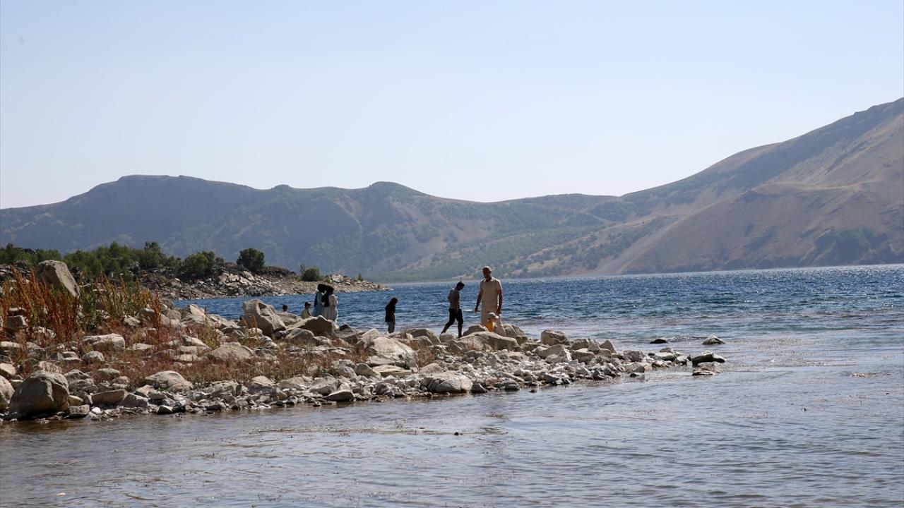 "Çevredeki tarihi yapıları da içine alıyor"