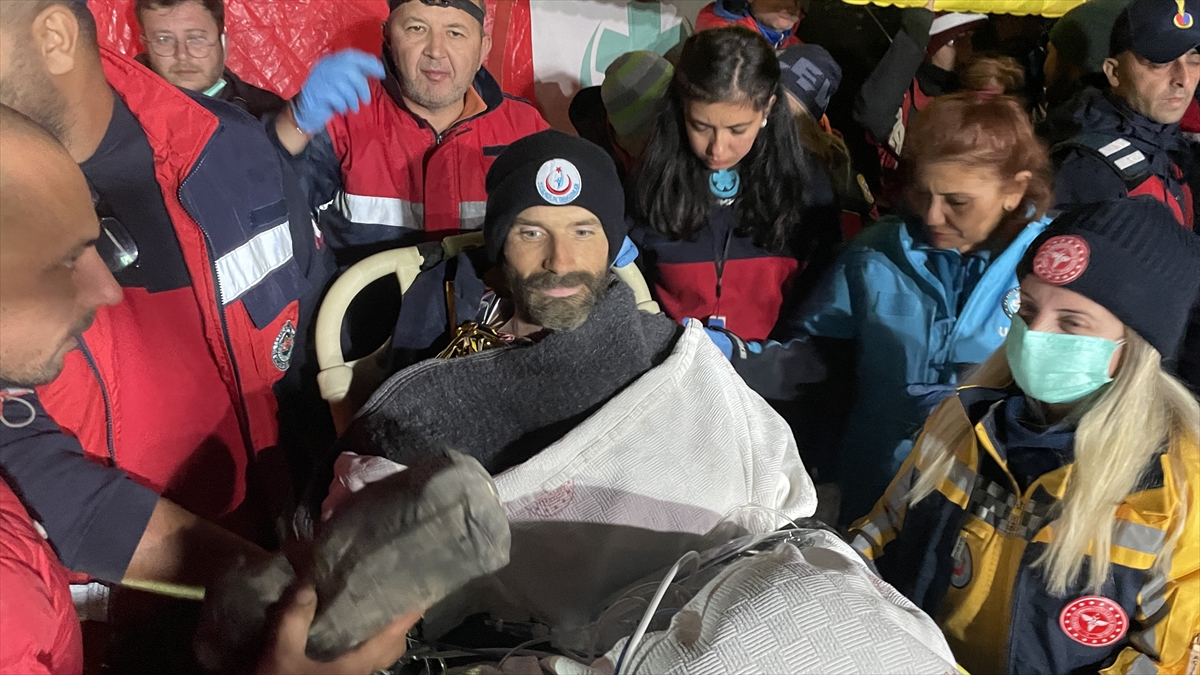 "İnanılmaz bir tırmanış yapıp hayatımı kurtardılar"