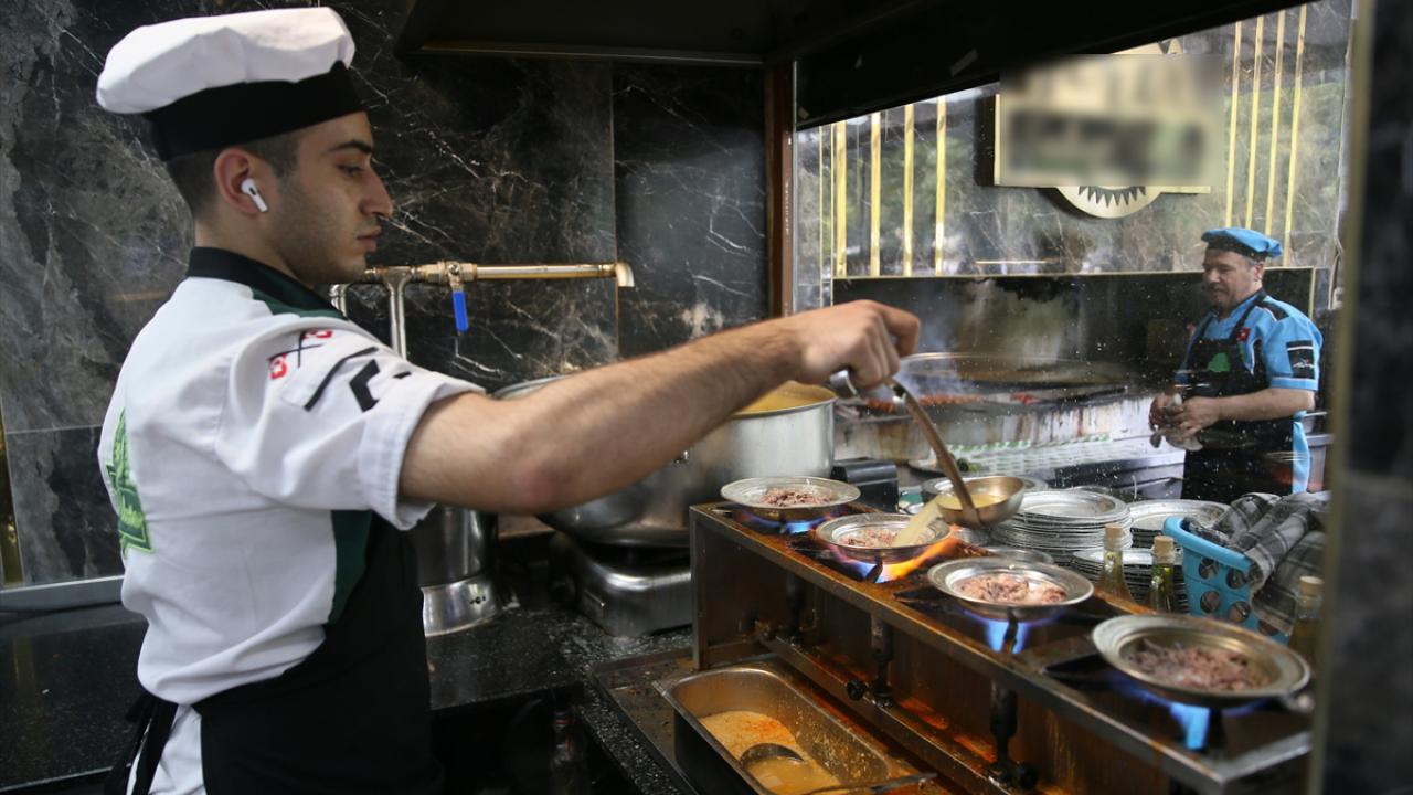 "Yemek aracılığıyla Gaziantep`i dünyaya tanıtıyoruz"