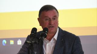 CHP'de "Lütfü Savaş" tartışması