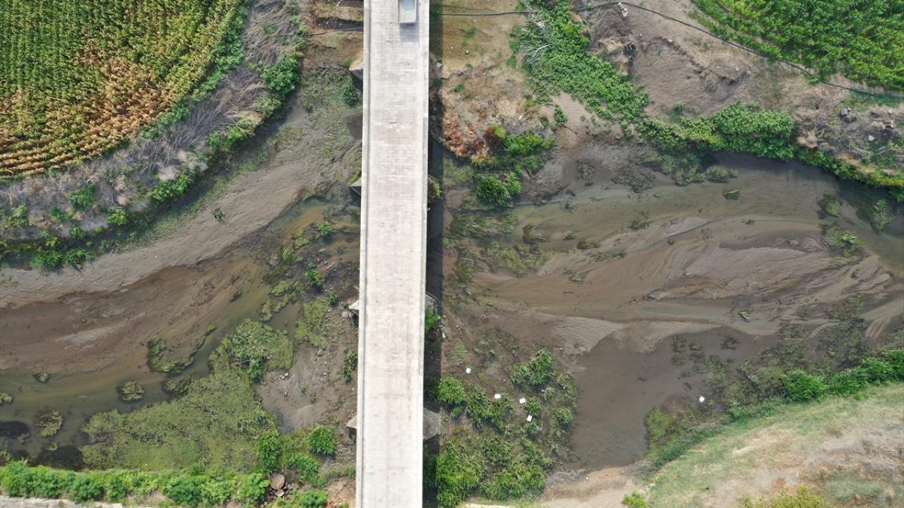 "Nehirler mevsim normallerinin altında akıyor"