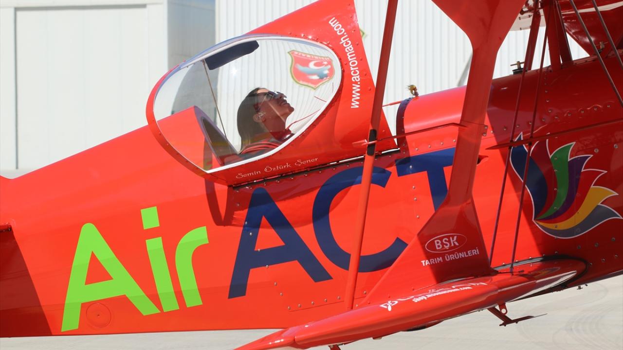 Almanya`daki gösteride yoğun ilgi gördü