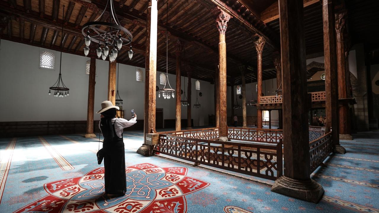 Dünya mirası ilan edilen Beyşehir Eşrefoğlu Camii`nin küresel tanınırlığı artacak