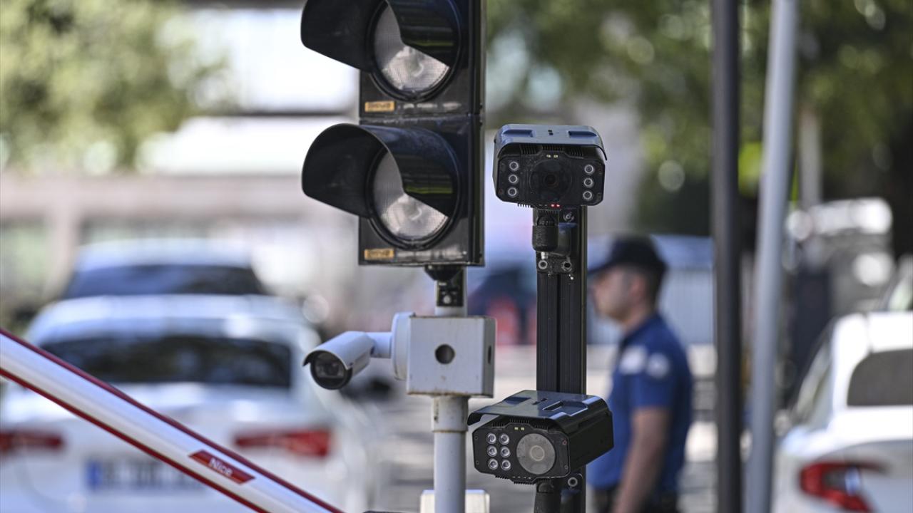 Anti-dron sistemi kullanılıyor