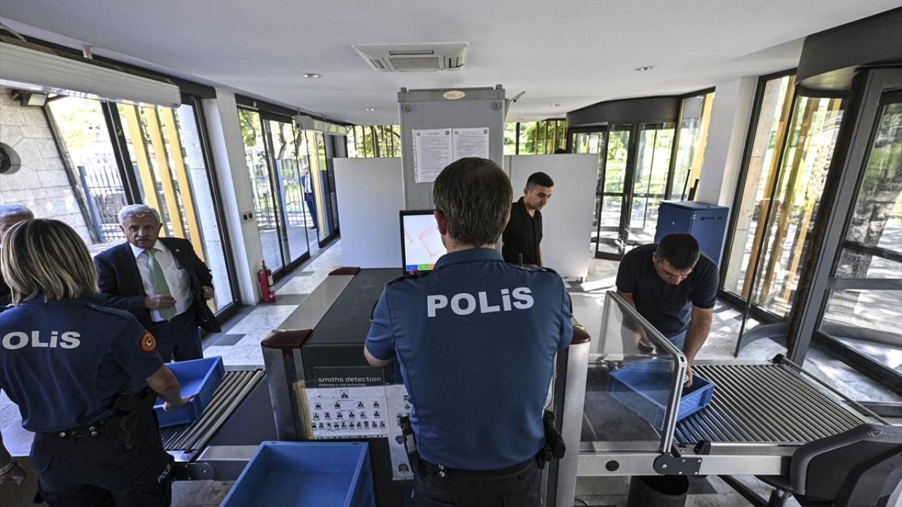 Giriş kartlarına alan bazlı sınırlama