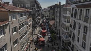 İstanbul'da 5 katlı binada yangın